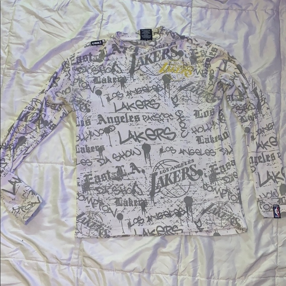 Los Angeles Lakers medium sized men’s long sleeve